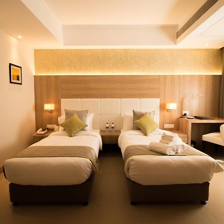 The Maureen Kolkata Exterior photo