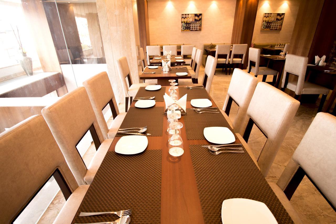 The Maureen Kolkata Exterior photo